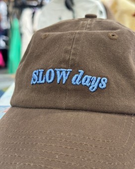 Casquette SLOW dans -ICHI-La Chamade-Brive la gaillarde